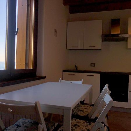 Barcola Mare Apartment ตรีเอสเต ภายนอก รูปภาพ